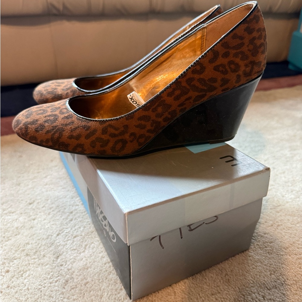 Merona Brown Leopard Print Wedge Pumps